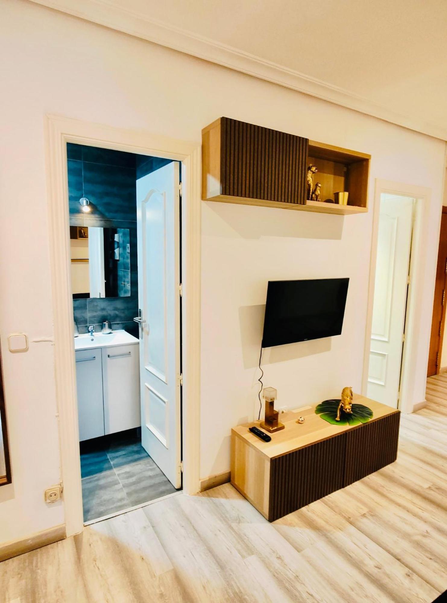 Apartamento En Pleno Centro De - Gran Via - Callao - Sol